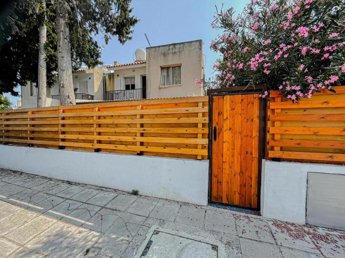 Dub House 2 Paphos Exterior foto